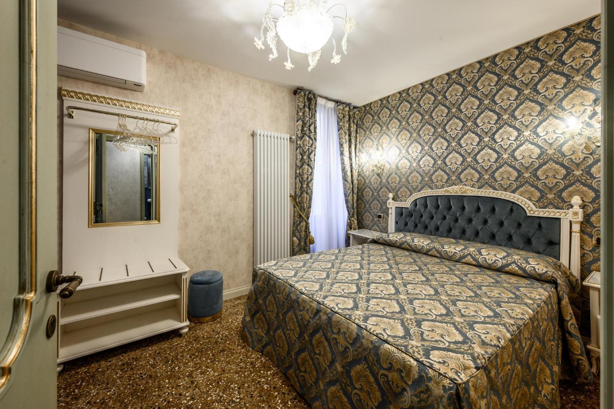 Ca Rialto 4122 - Luxury Terrace Lägenhet Venedig Exteriör bild