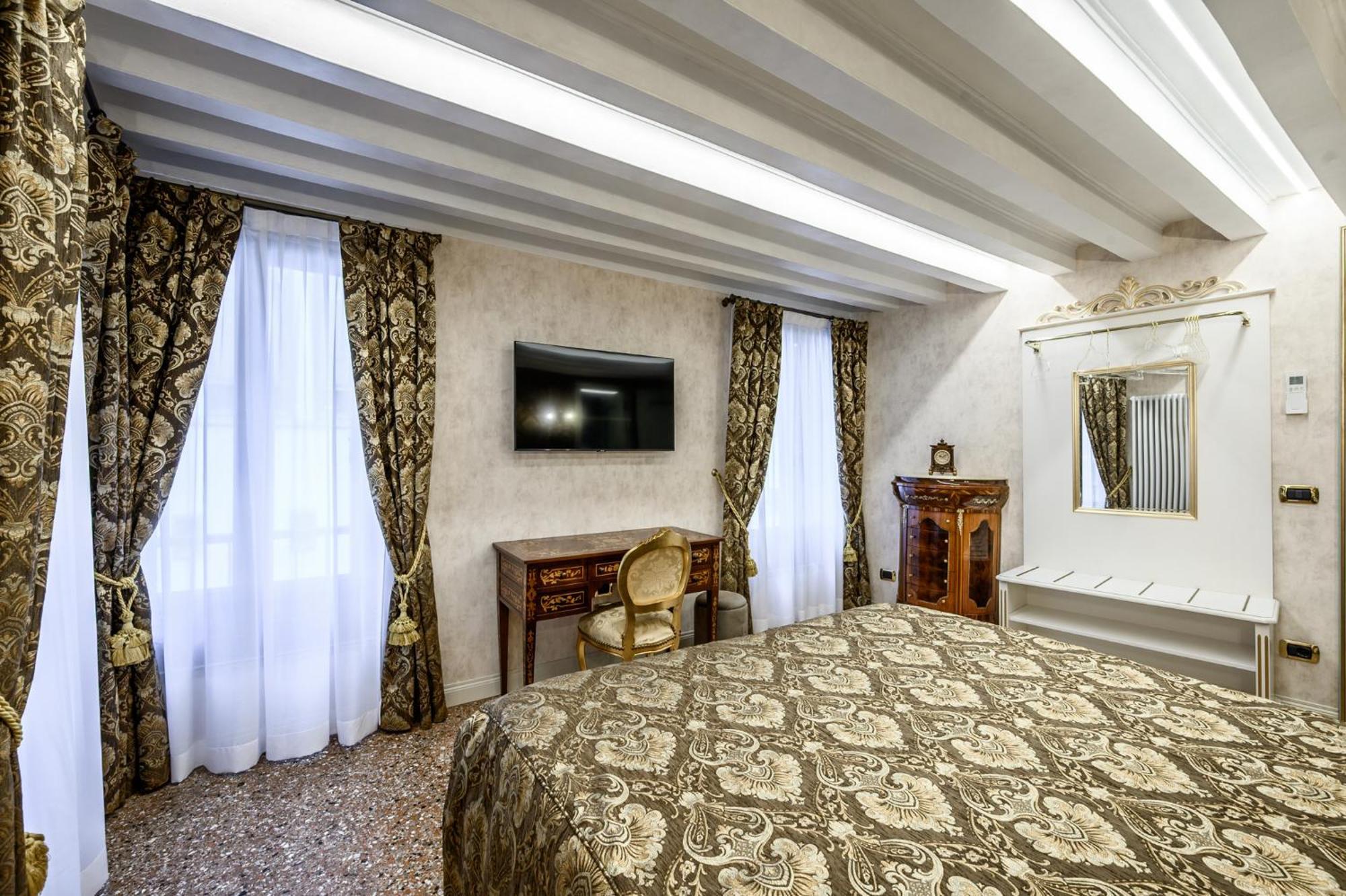 Ca Rialto 4122 - Luxury Terrace Lägenhet Venedig Exteriör bild